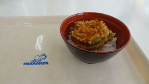 ミニかき揚げ丼（土日祝限定） 350円