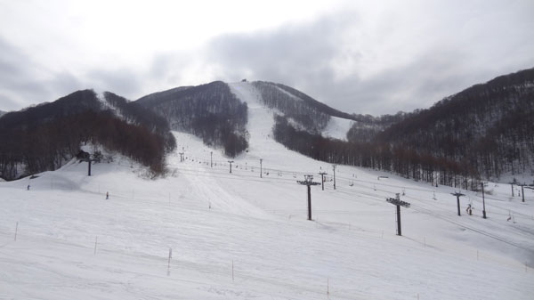 20170408_裏磐梯猫魔スキー場ダルジャン・センター、ダルジャン・イン、ファミーユ・ゲレンデ