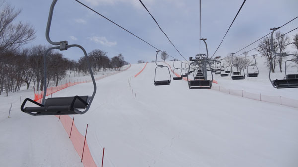 20170415_奥只見丸山スキー場第二ペアリフトからカモシカゲレンデAコース上部規制中