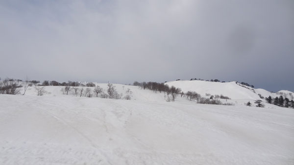 20170415_奥只見丸山スキー場カモシカＤコース上部の景色１