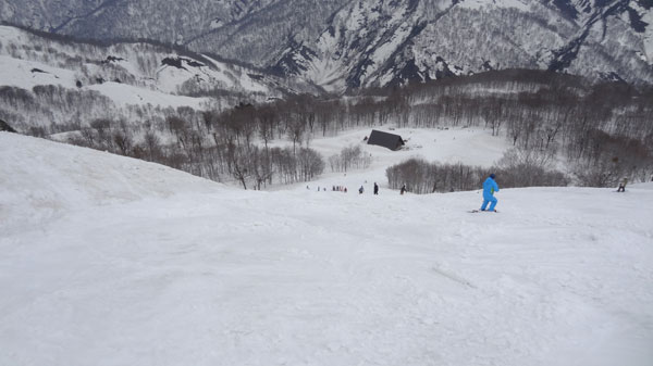 20170415_奥只見丸山スキー場カモシカＢコース下部のコブ