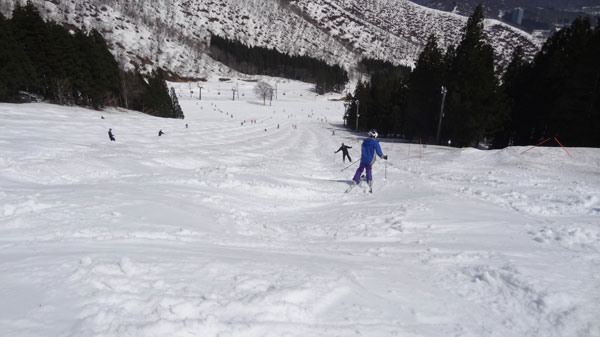 20170416_神立高原スキー場レグルスコースのコブ