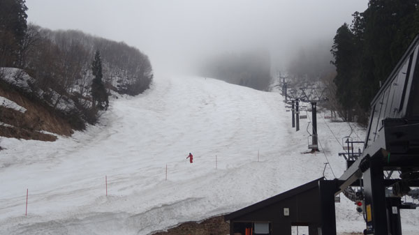 20170422_神立高原スキー場ペルセウスコースのコブ