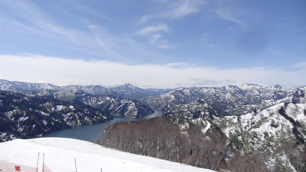 20170514_奥只見丸山スキー場山頂からの景色２（奥只見湖）