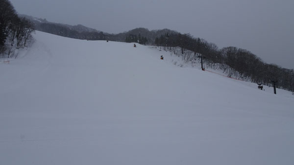 20190216_会津高原高畑スキー場朝一番の猪谷ゲレンデ