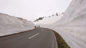 20210425_国道292号線 草津志賀高原ルート（雪の回廊-4）