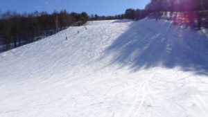 20220116_北日光・高畑スキー場　午後一番のレッドコース