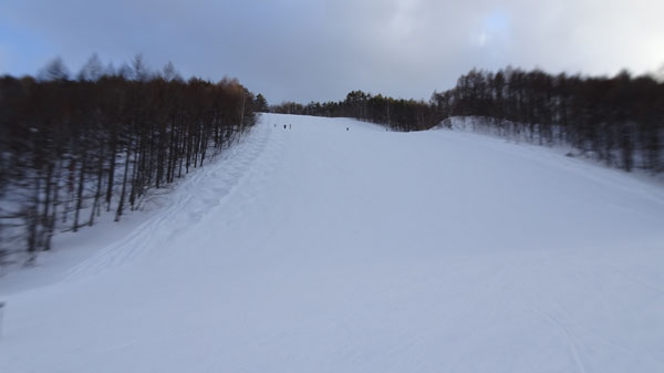 20220122_北日光・高畑スキー場　16時前のレッドコース