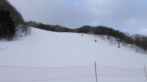 20220320_北日光・高畑スキー場　朝一番の猪谷ゲレンデ