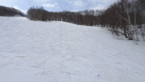 20220403_北日光・高畑スキー場スーパーブラックコース下部のコブ