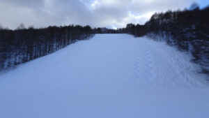20230101_北日光・高畑スキー場　朝一番のレッドコース