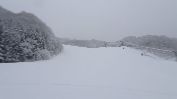 20230102_北日光・高畑スキー場　朝一番の猪谷ゲレンデ