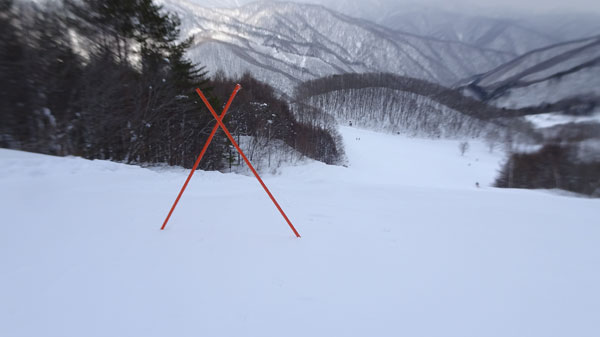 20230109_北日光・高畑スキー場　レッドコース上部のコブの入り口