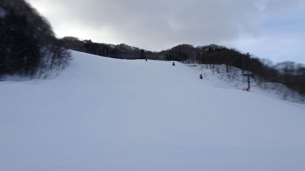 20230122_北日光高畑スキー場　朝一番の猪谷ゲレンデ