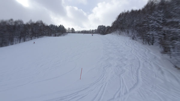 20230129_北日光・高畑スキー場　朝一番のレッドコース