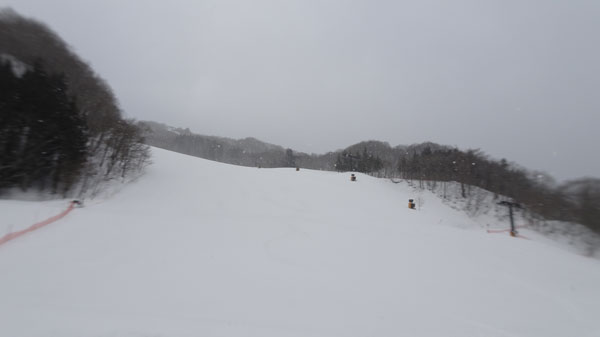 20230226_北日光高畑スキー場　朝一番の猪谷ゲレンデ