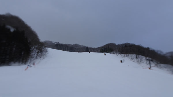 20230304_北日光高畑スキー場　朝一番の猪谷ゲレンデ