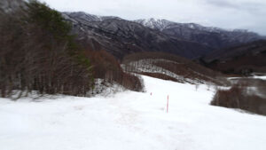 20230326_北日光・高畑スキー場　12時前のレッドコース（上部から）