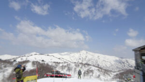 20230422_奥只見丸山スキー場　山頂からの風景4