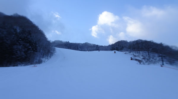 20240113_北日光・高畑スキー場　朝一番の猪谷ゲレンデ