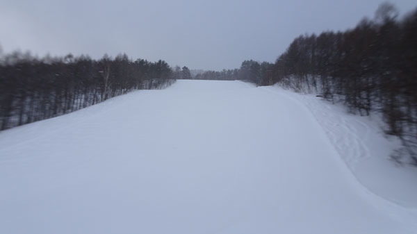 20240127_北日光・高畑スキー場　朝一番のレッドコース