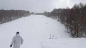 20240127_北日光・高畑スキー場　午後一番のレッドコース