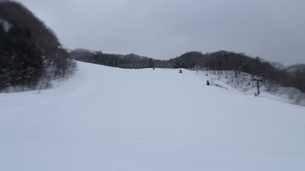 20240128_北日光・高畑スキー場　朝一番の猪谷ゲレンデ