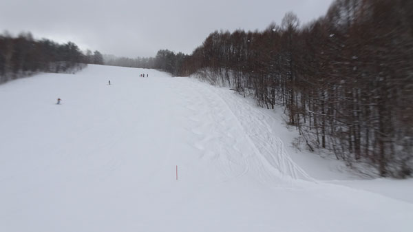 20240128_北日光・高畑スキー場　朝一番のレッドコース