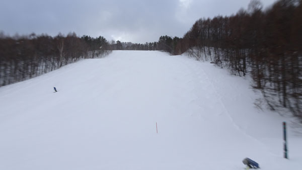 20240203_北日光・高畑スキー場　朝一番のレッドコース