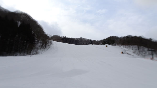 20240204_北日光・高畑スキー場　朝一番の猪谷ゲレンデ