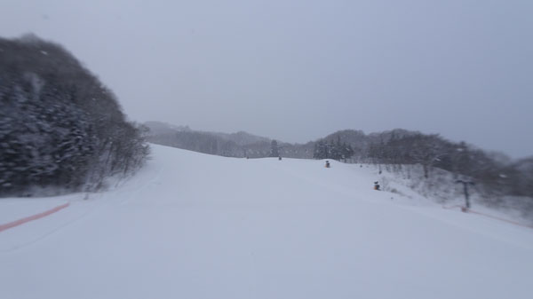 20240211_北日光・高畑スキー場　朝一番の猪谷ゲレンデ