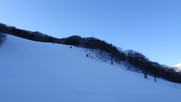 20240217_北日光・高畑スキー場朝一番の猪谷ゲレンデ