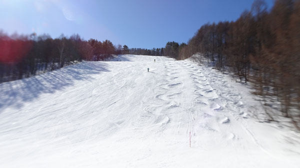 20240218_北日光・高畑スキー場朝一番のレッドコース