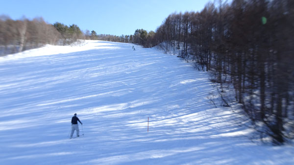 20240218_北日光・高畑スキー場15時前のレッドコース